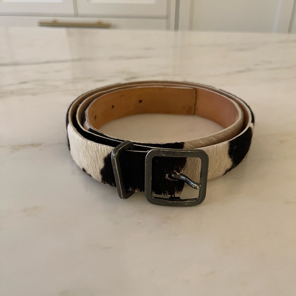 Banana Republic Genuine Cow Hair Leather Buckle Belt, Size "Medium", 1 inch wide